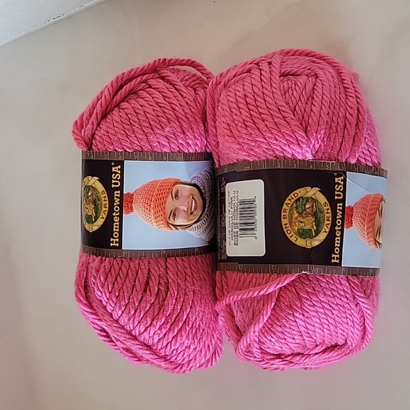 Lion Brand Art Nwt Lion Brand Yarns Hometown Usa Honolulu Pink